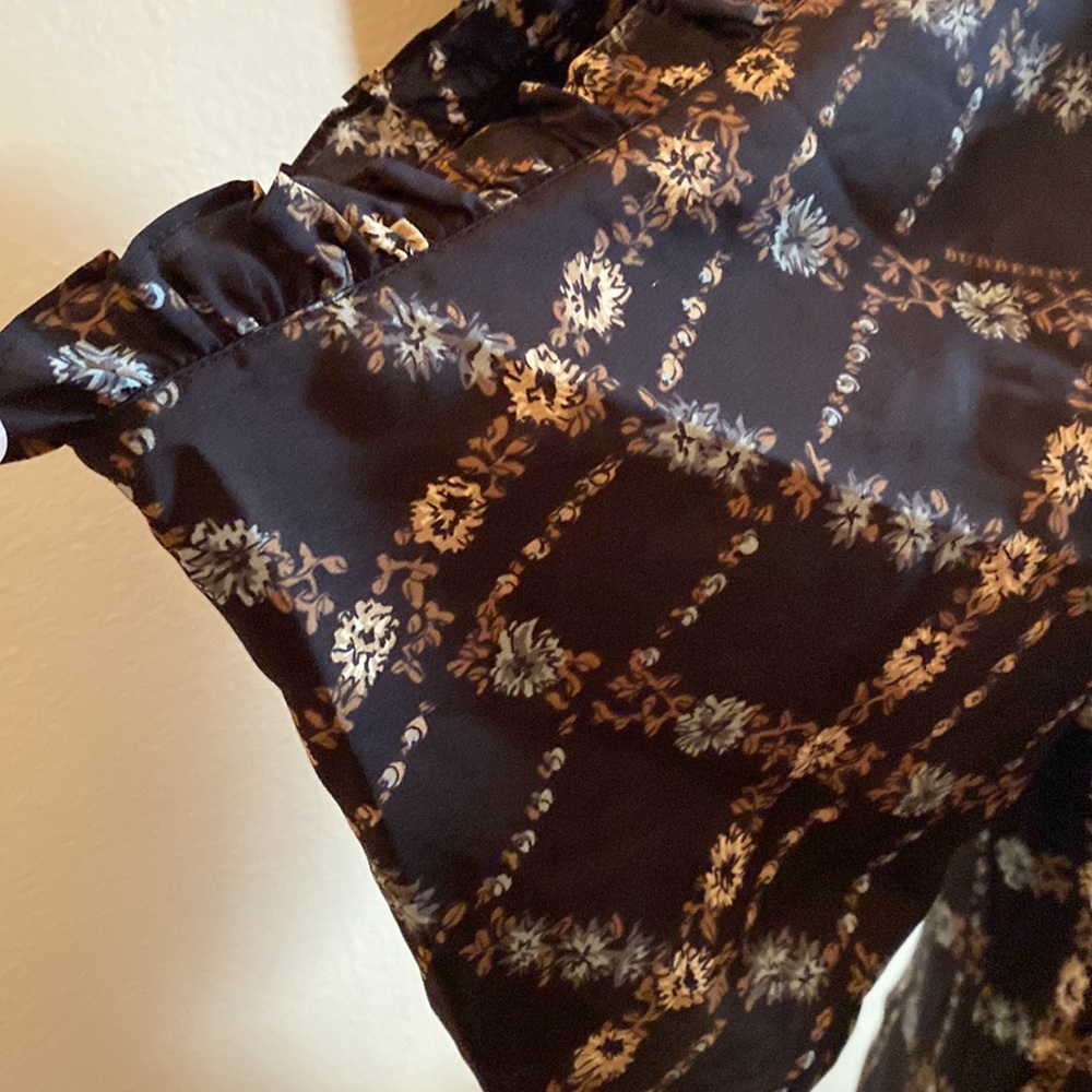 Dress - Picture 4 of 10